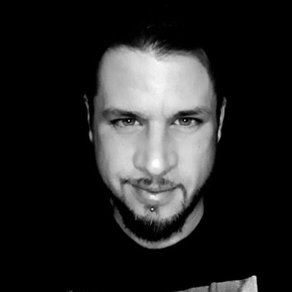 Meet your Posher, Kyle - Picture 1 of 1